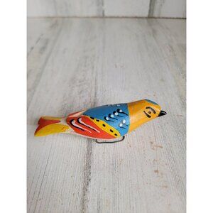 Vintage wooden folk art miniature bird uni clip-on decor figure